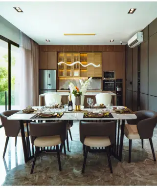 6 Seater Dining Table5